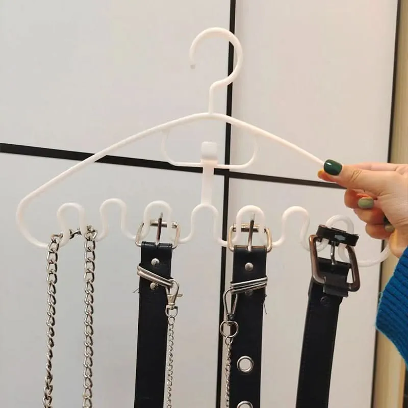 2-Pack Wave-Shaped Plastic Hanger Racks
