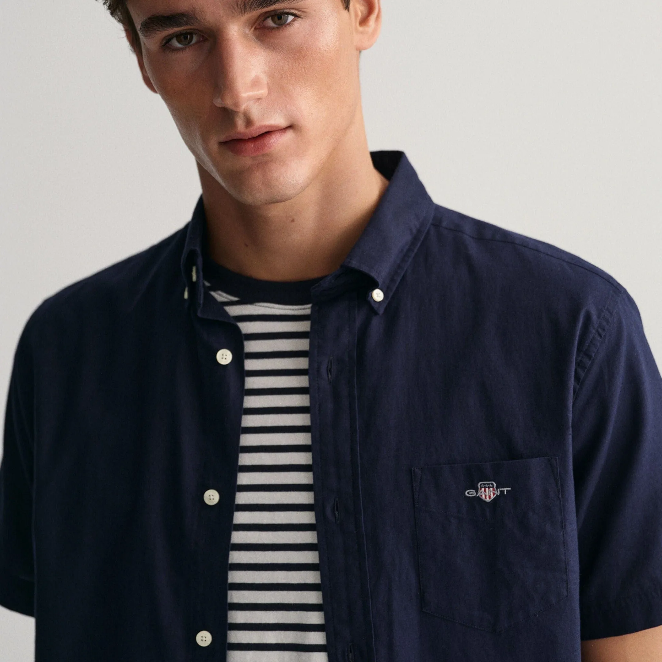 GANT Regular Fit Cotton Linen Short Sleeve Shirt Evening Blue