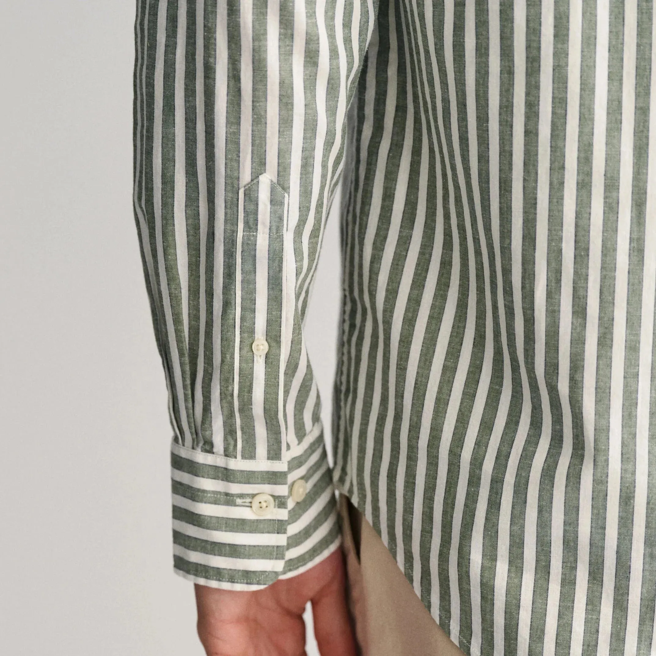 GANT Regular Fit Striped Cotton Linen Shirt in Pine Green