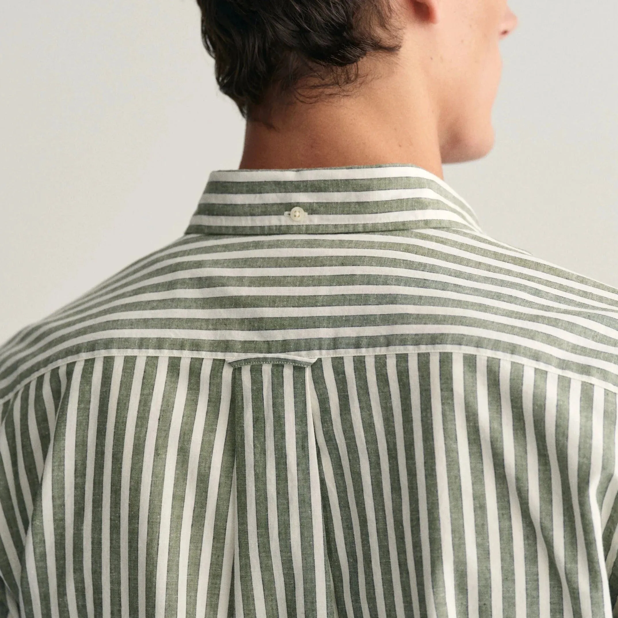 GANT Regular Fit Striped Cotton Linen Shirt in Pine Green