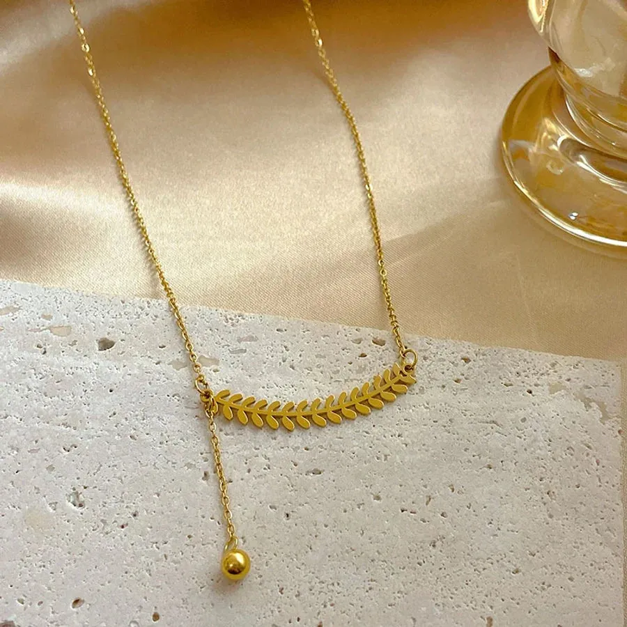 Golden Leaf Dangle Necklace