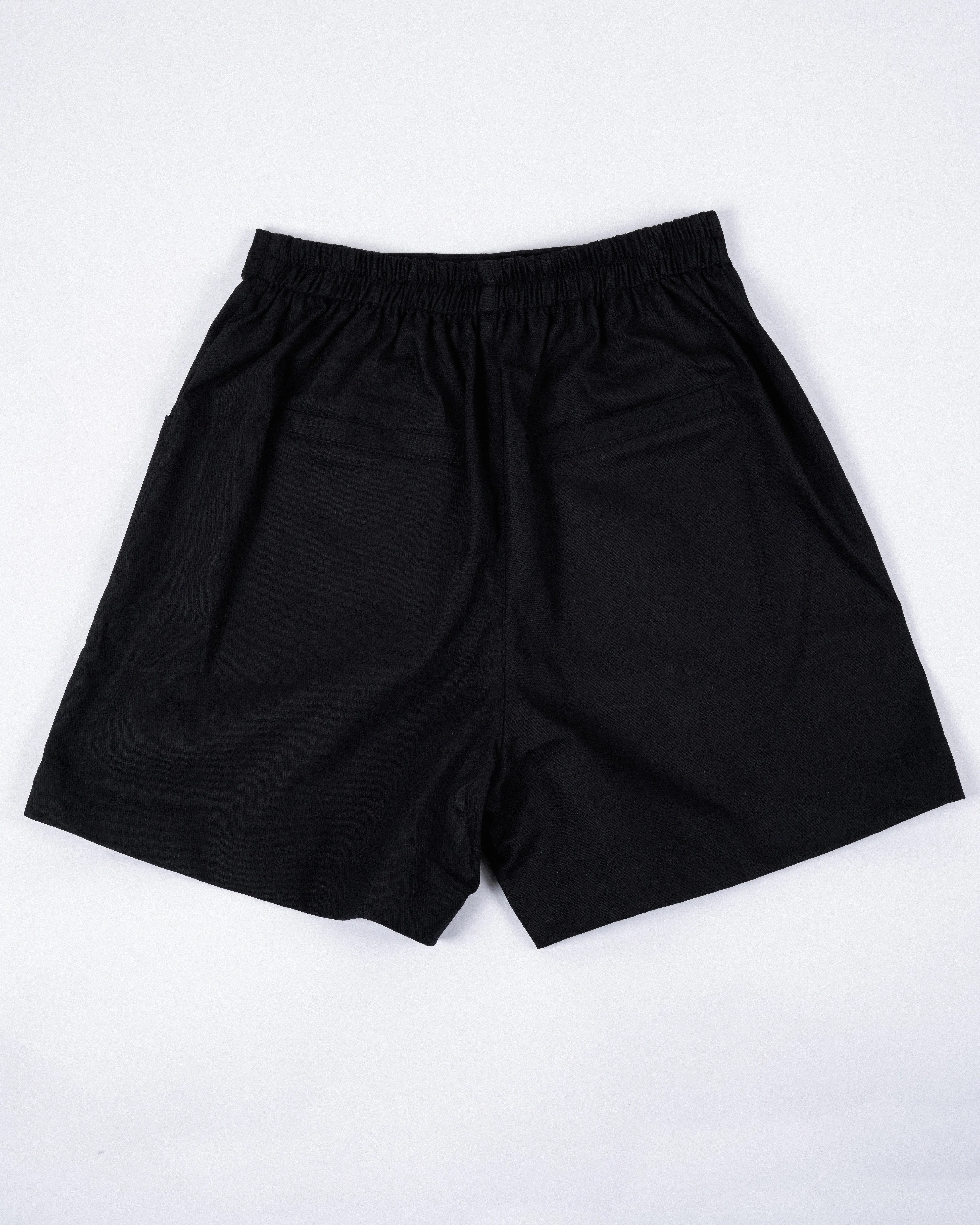 High Waist Side Pockets Shorts (Black)