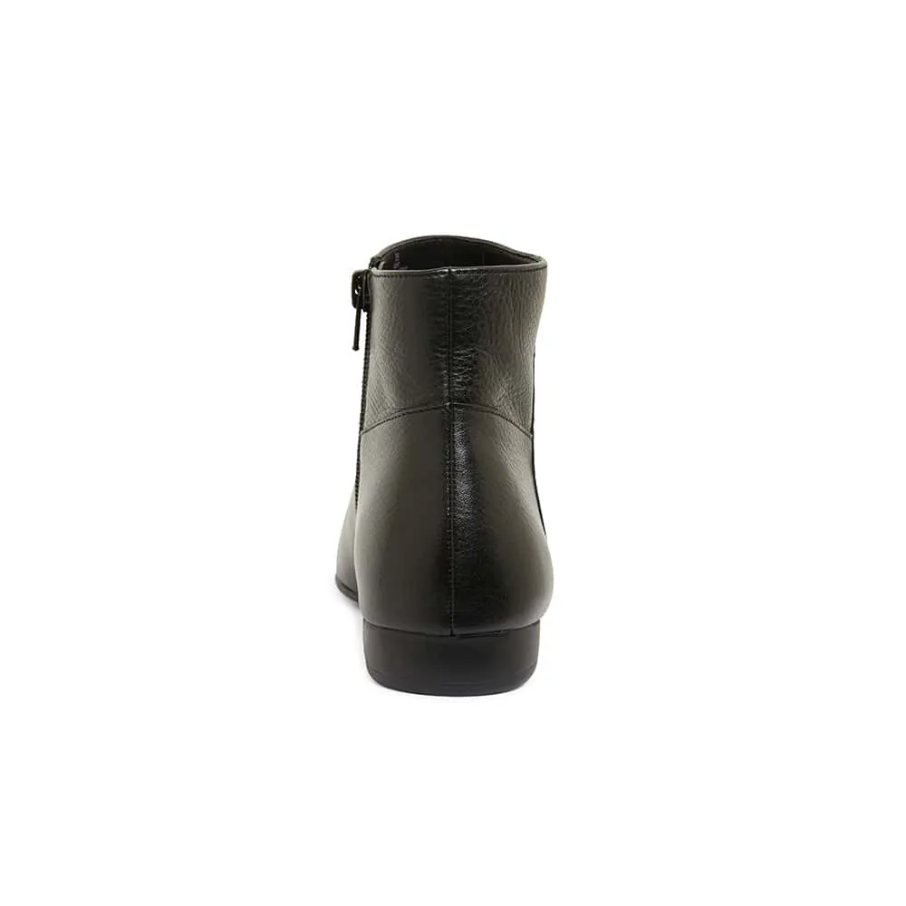Kent Boot in Black Leather