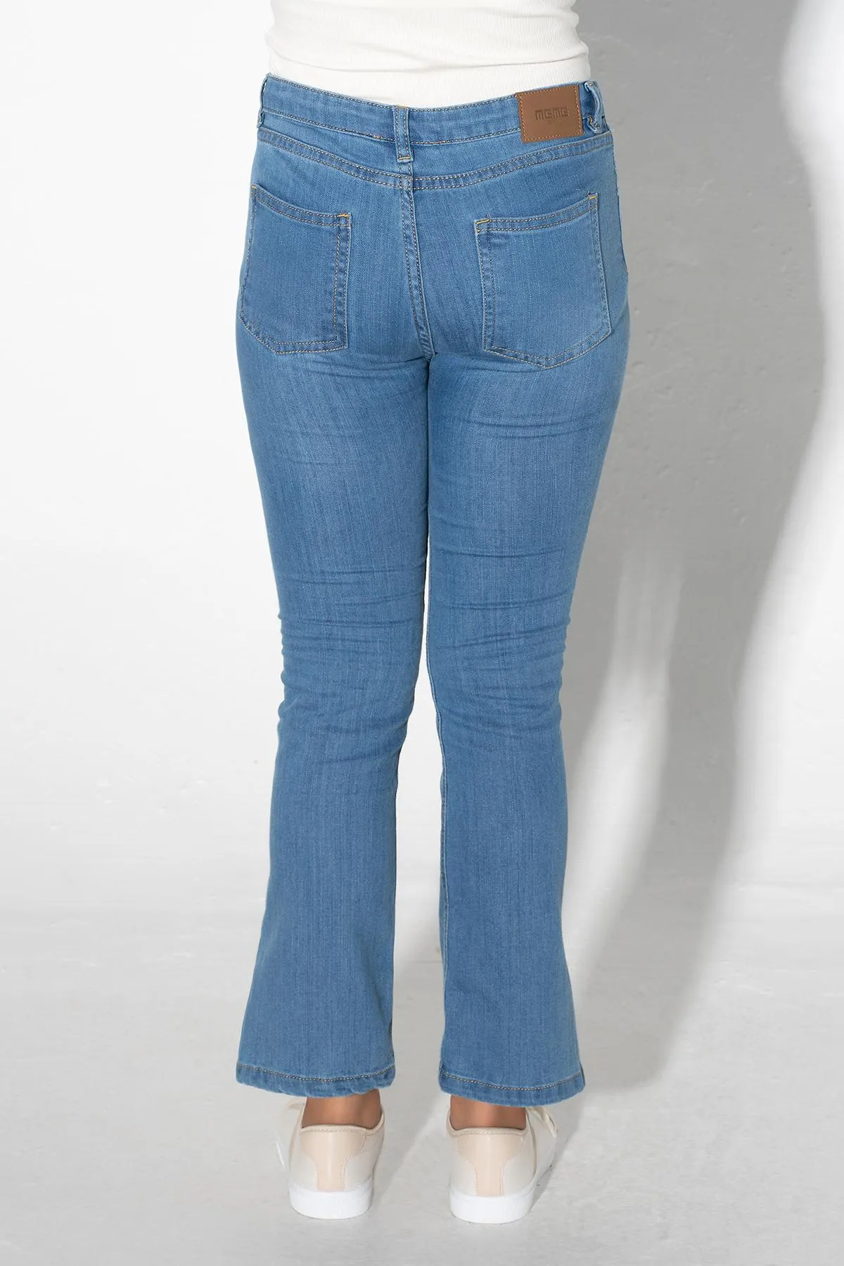 Light Wash Boot Cut Jeans For Girl - Light Blue