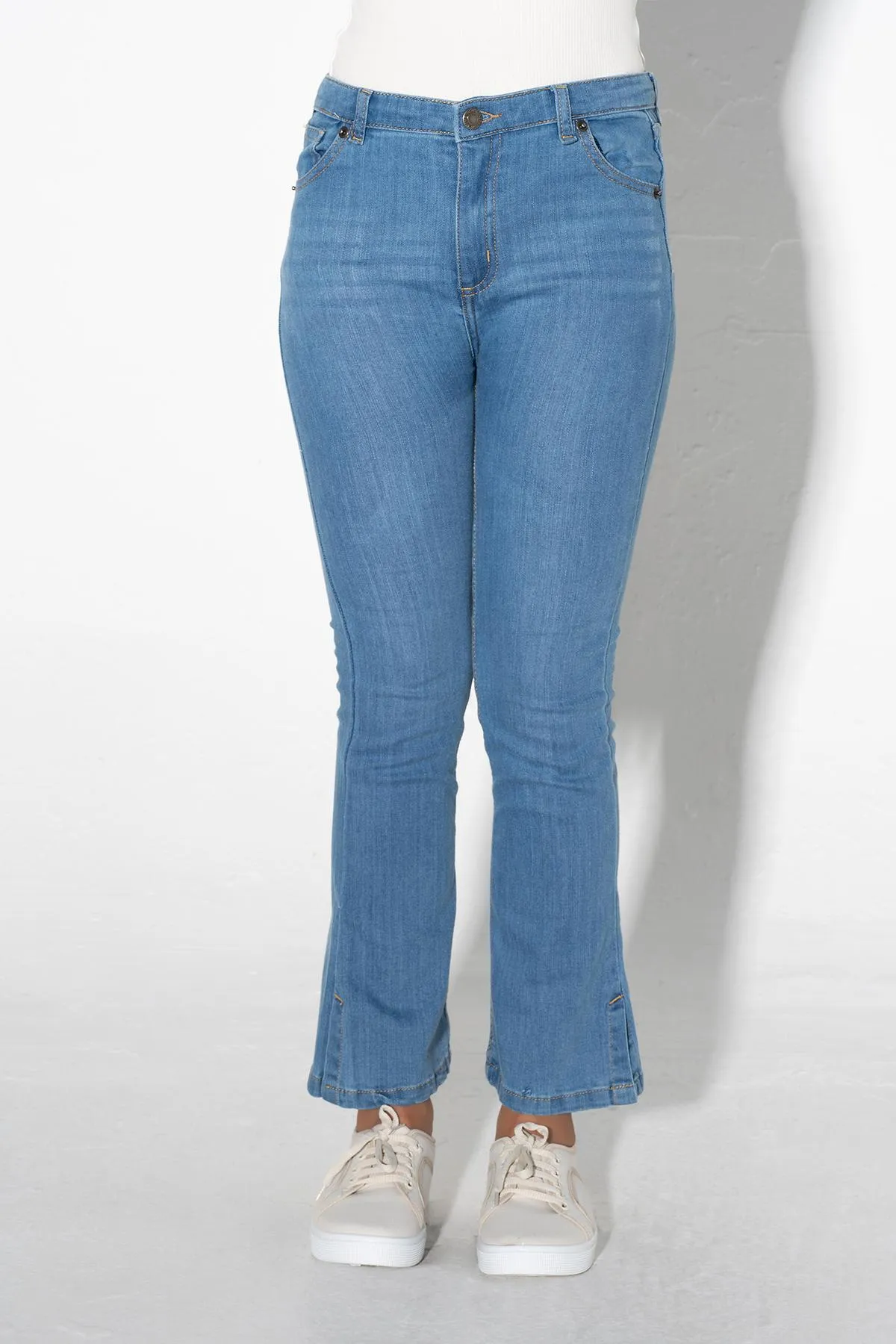 Light Wash Boot Cut Jeans For Girl - Light Blue