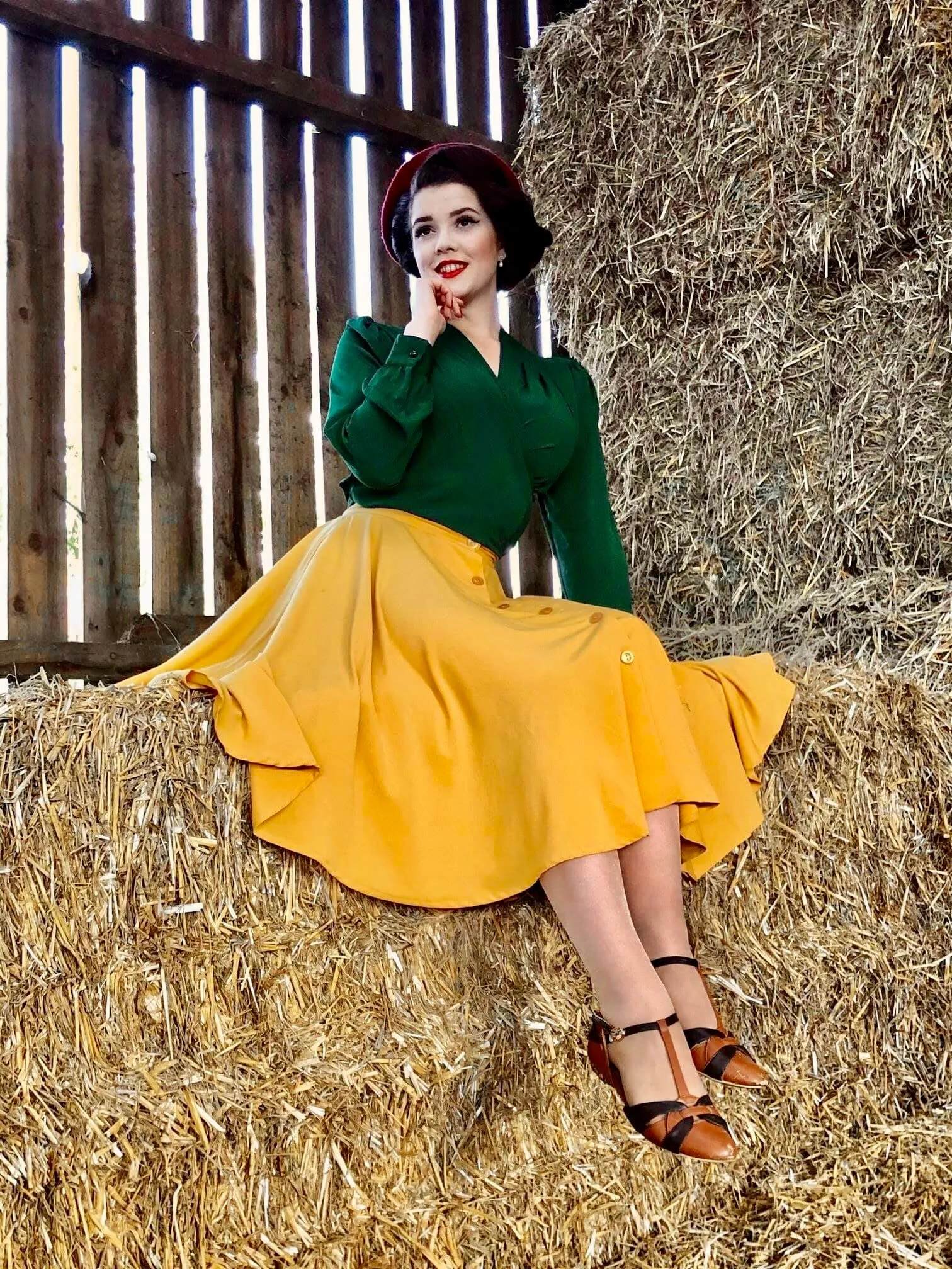 *Make Do & Mend* Sample Sale "Beverly" Skirt in Mustard size 8 .. PLEASE READ FULL DESCRIPTION ..