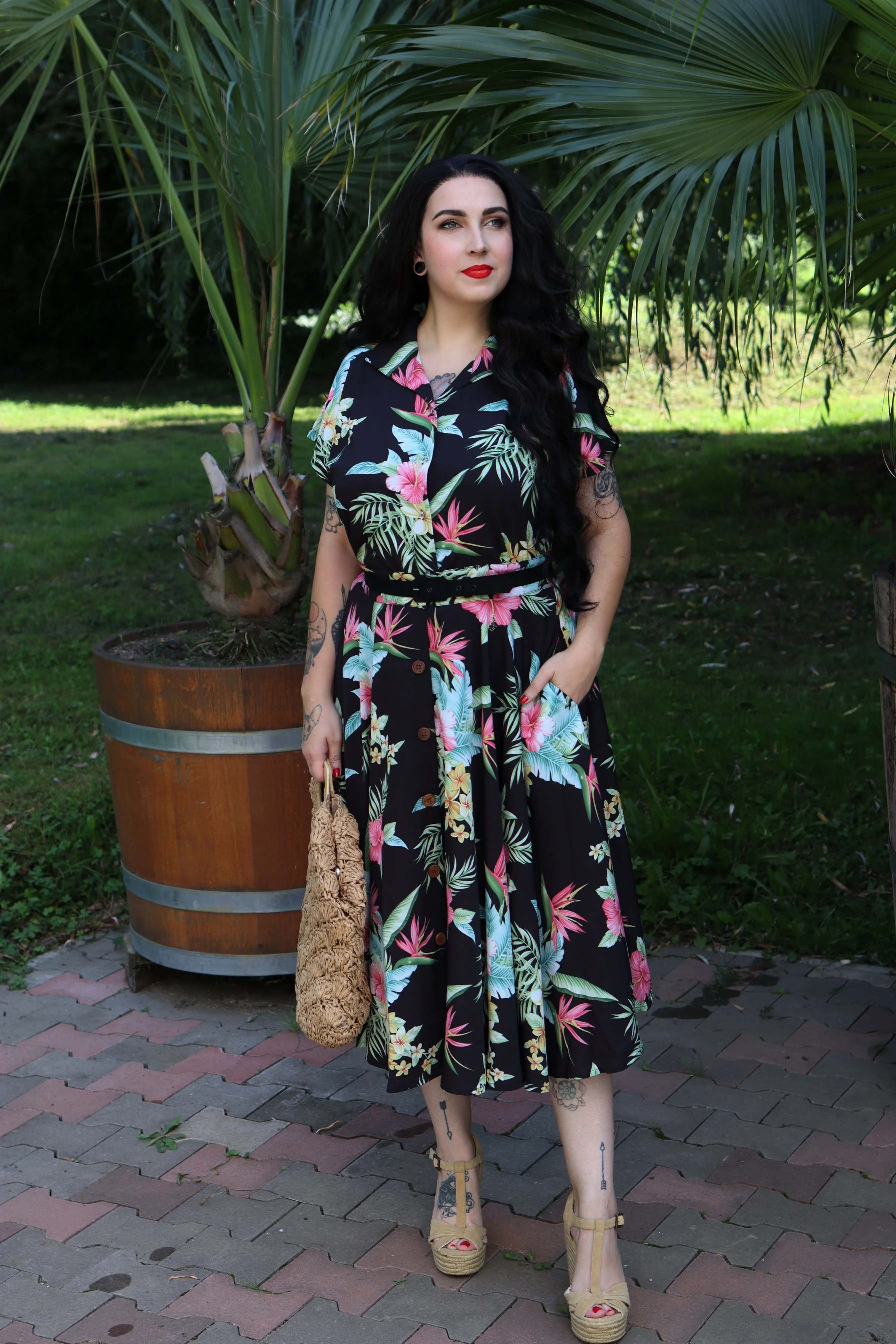 The "Beverly" Button Front Full Circle Skirt with Pockets in Black Honolulu Print, True 1950s Vintage Style