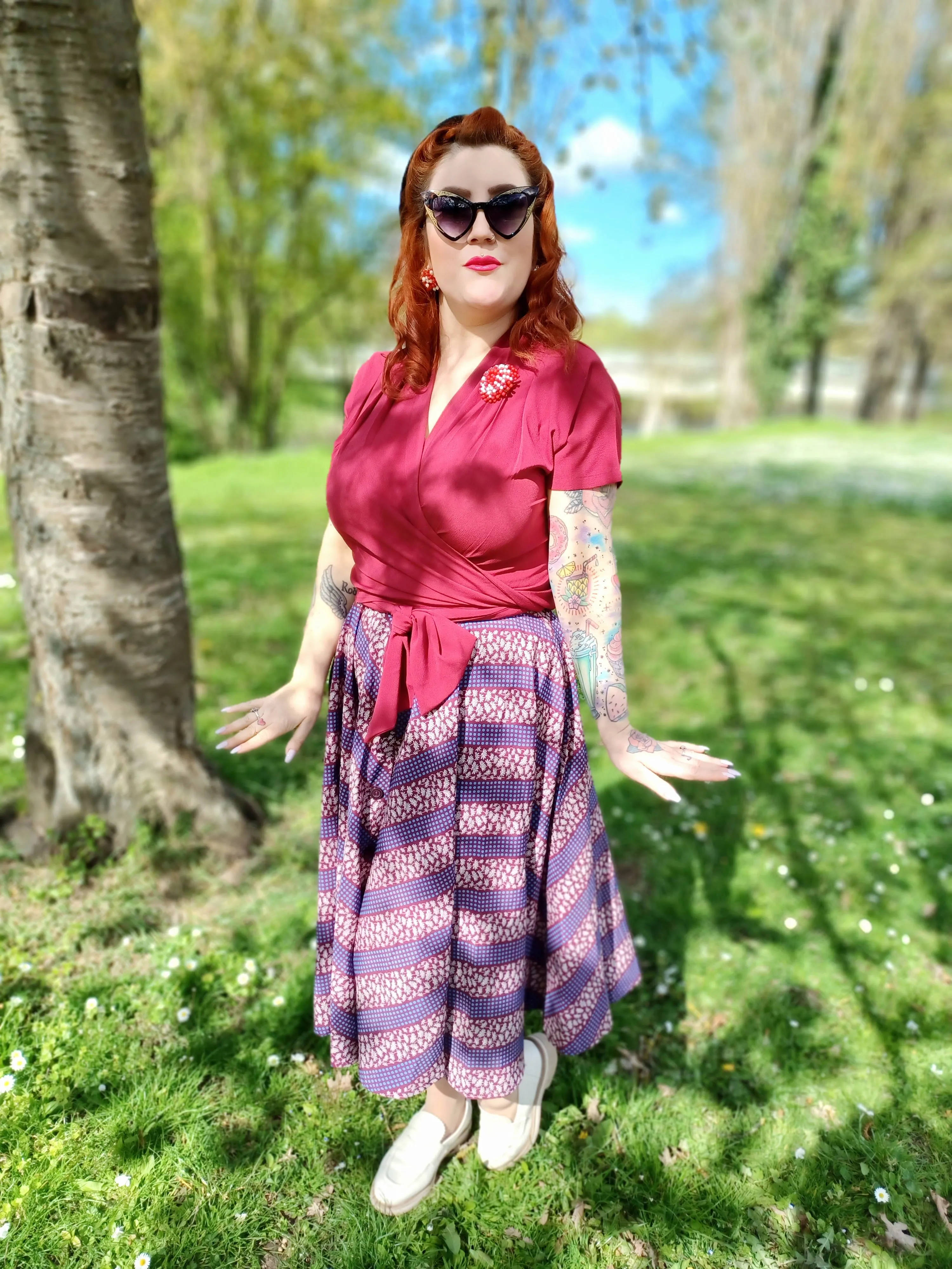The "Beverly" Button Front Full Circle Skirt with Pockets in Dotty Deco Print, True 1950s Vintage Style