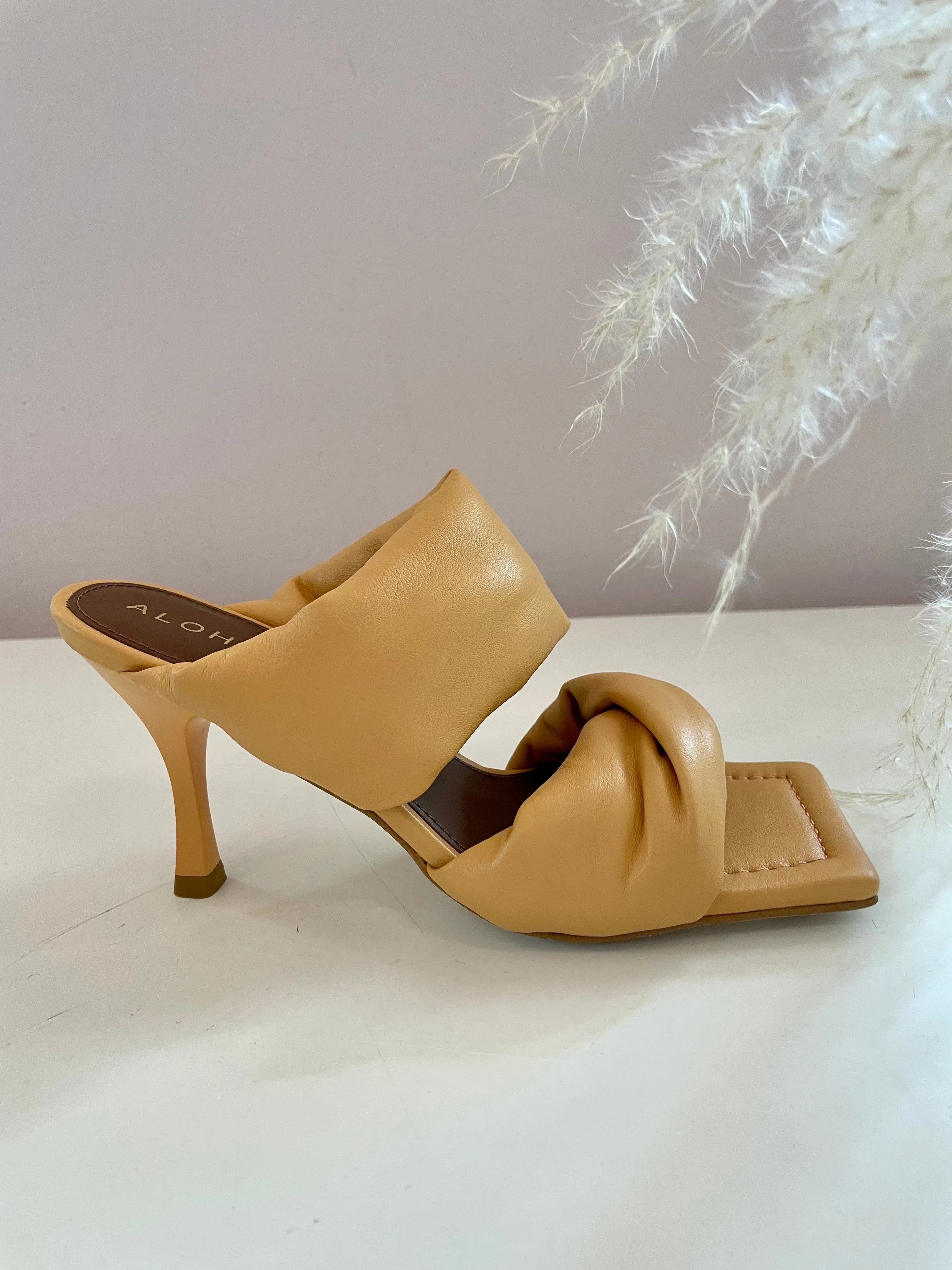 Twist Strap - Leather Mules