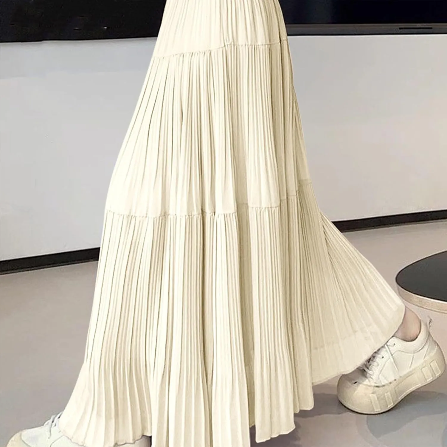 Women's Summer Chiffon Maxi Skirts Pleated Elastic Waist A-Line Flowy Tiered Beach Dress Pleated Swing Long Skirt